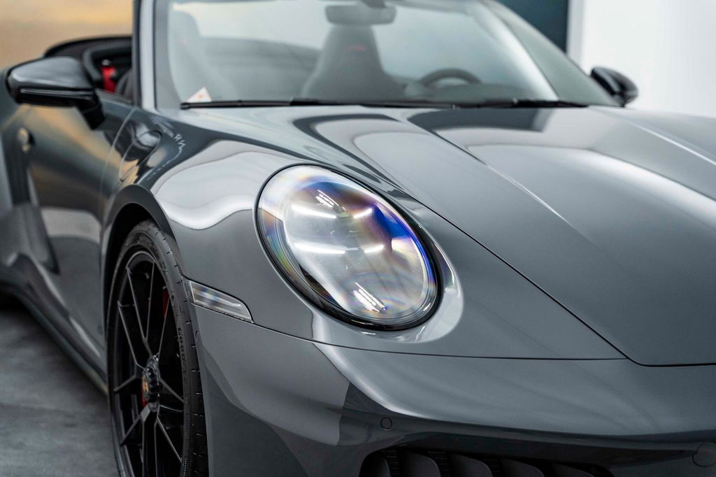 Porsche 992.2 Carrera 4 GTS