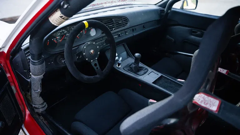 Porsche 944 Turbo Cup