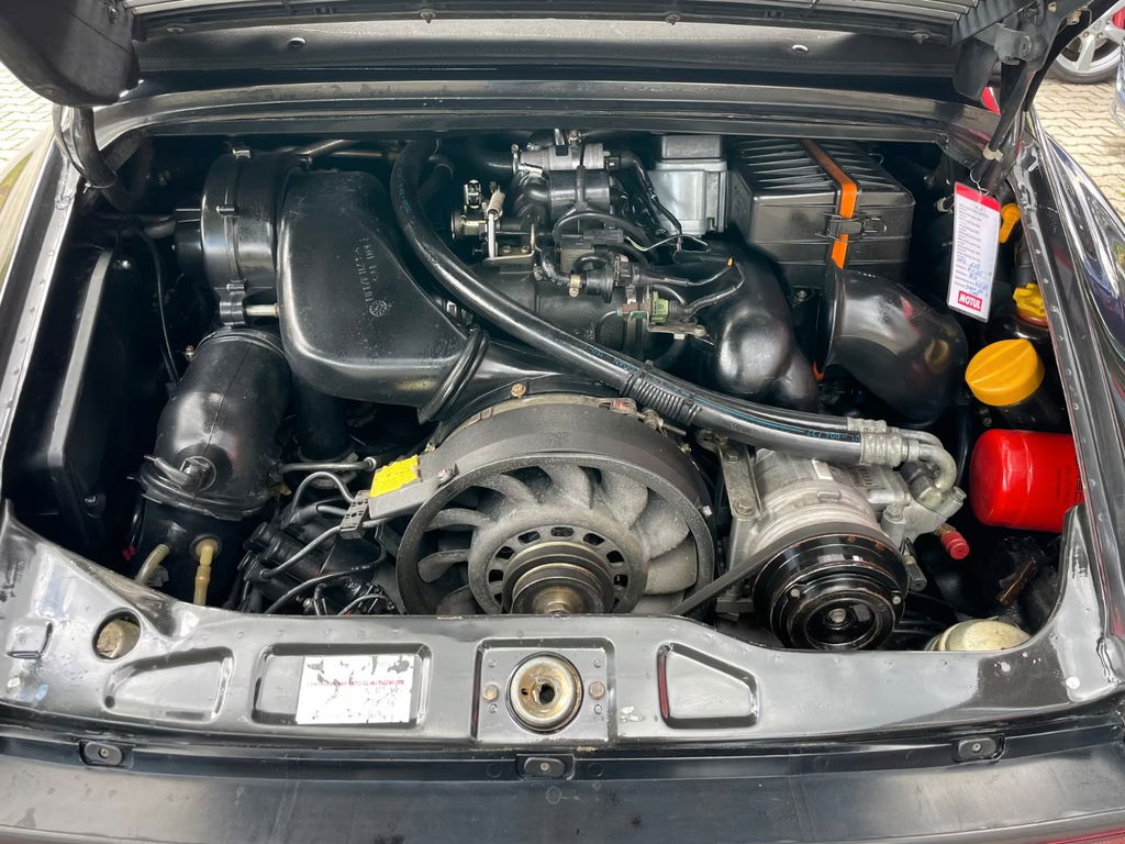 Porsche 964 Carrera 4