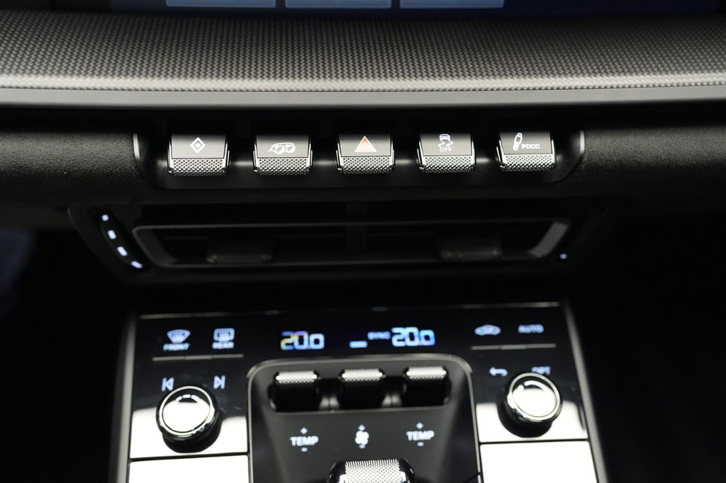 Porsche 992 Carrera 4 GTS