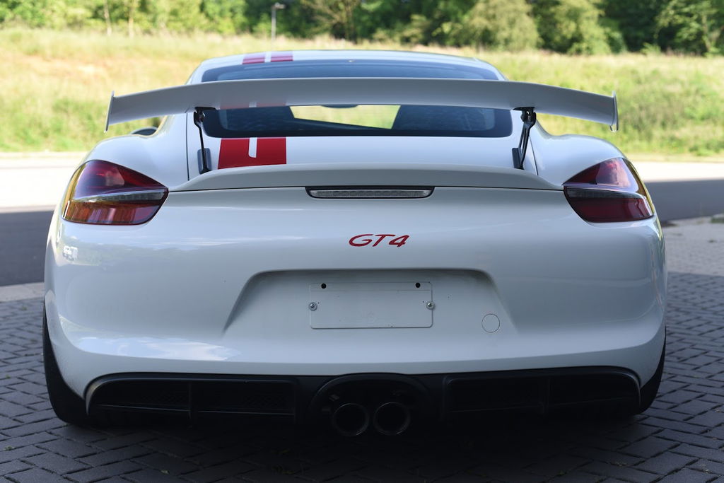Porsche 981 Cayman GT4