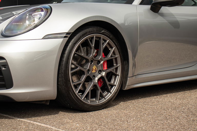 Porsche 992 Carrera 4S