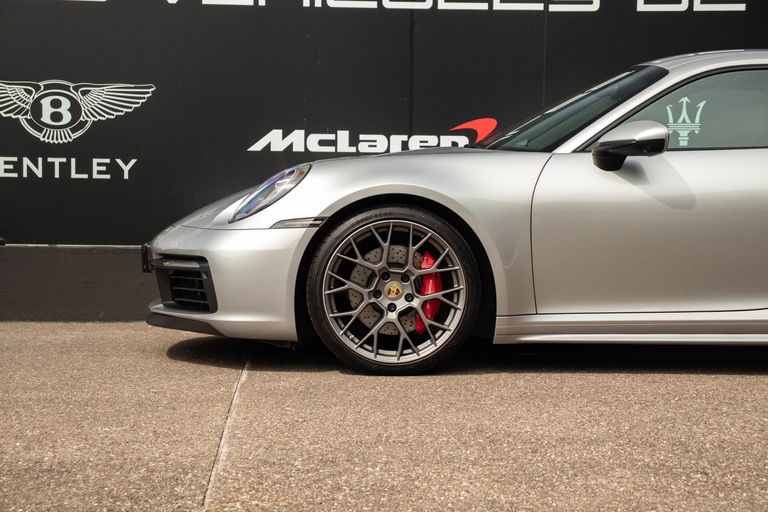 Porsche 992 Carrera 4S