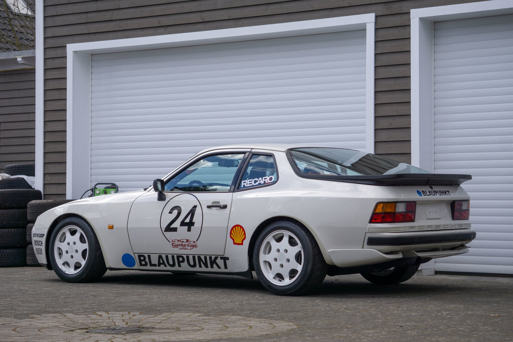 Porsche 944 Turbo Cup 1988 - elferspot.com - Marketplace for