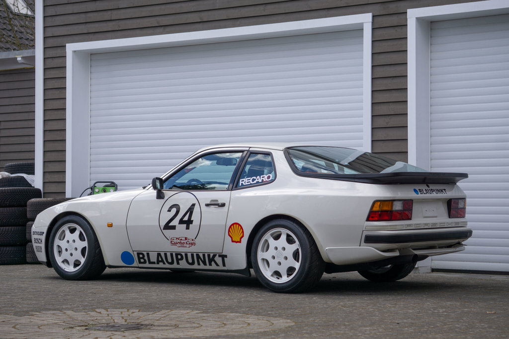Porsche 944 Turbo Cup