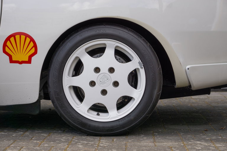 Porsche 944 Turbo Cup