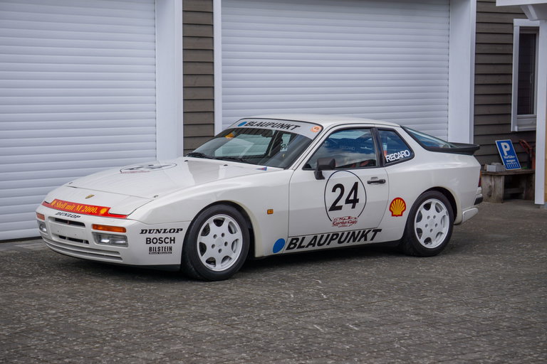 Porsche 944 Turbo Cup