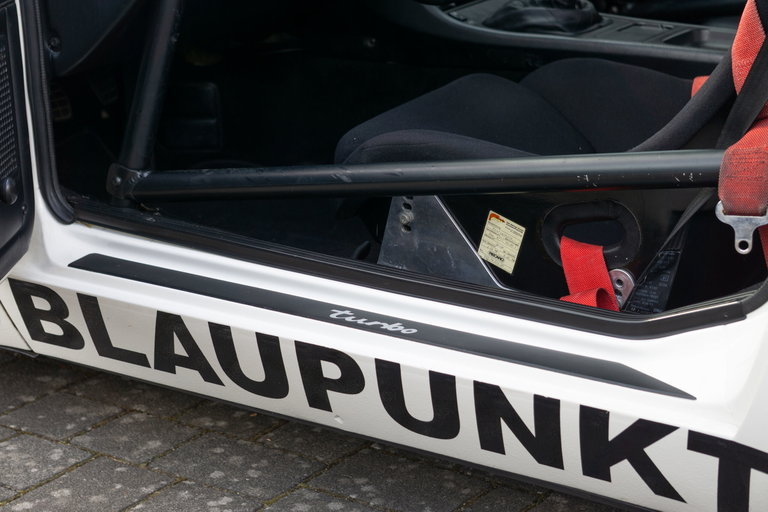 Porsche 944 Turbo Cup