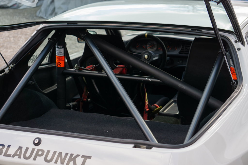 Porsche 944 Turbo Cup