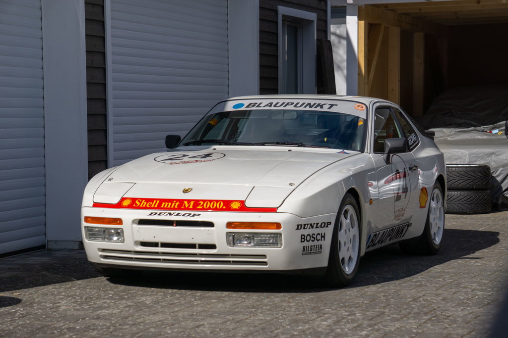 Porsche 944 Turbo Cup