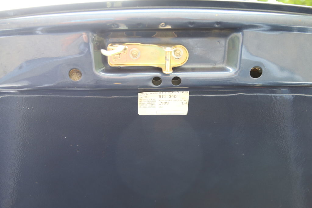 Porsche 911 Carrera 3.2