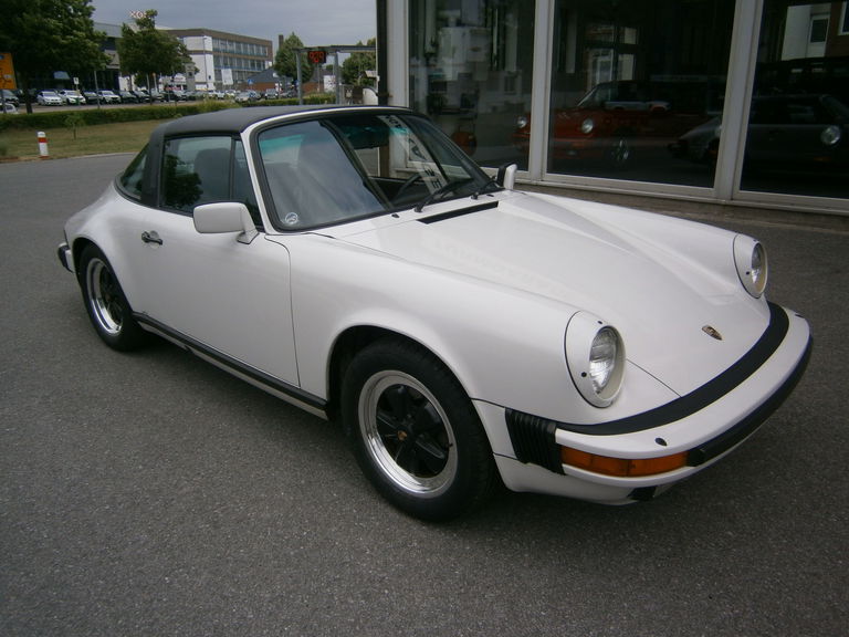 Porsche 911 Carrera 3.2 
