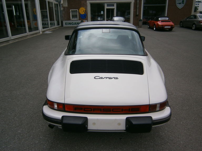Porsche 911 Carrera 3.2 (US)