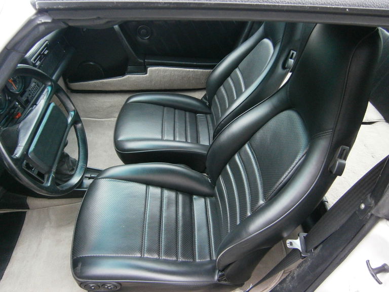 Porsche 911 Carrera 3.2 (US)