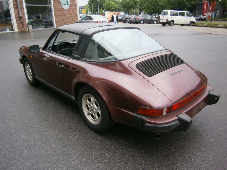 Porsche 911 Carrera 3.2