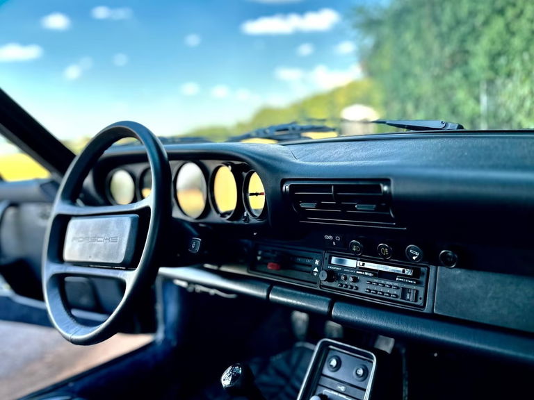 Porsche 911 Carrera 3.2