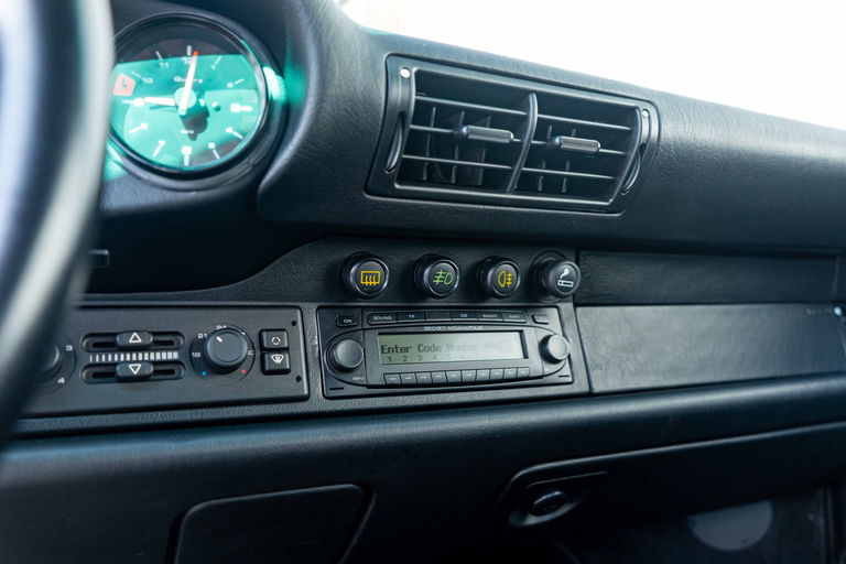 Porsche 964 Carrera 4