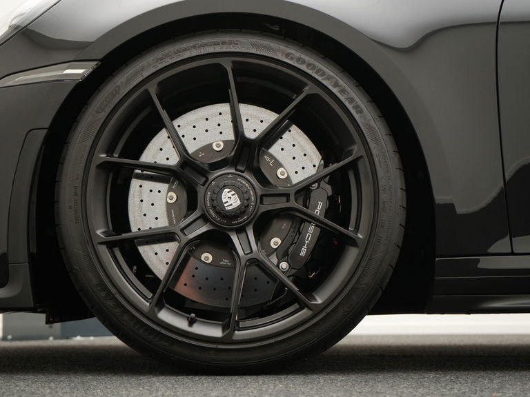 Porsche 992 GT3 Touring