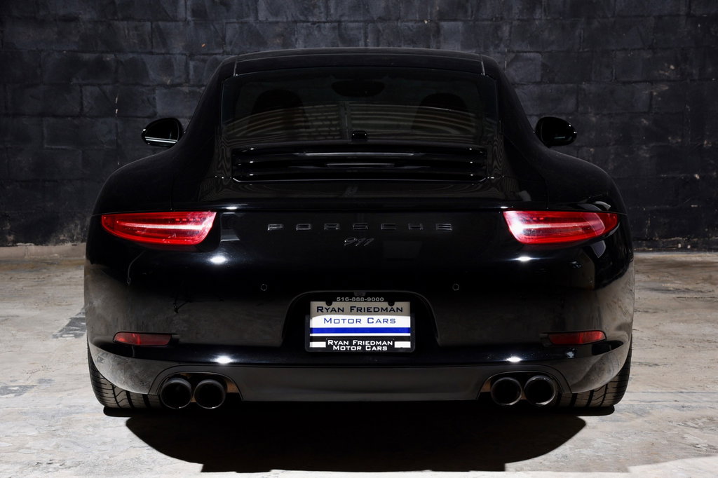 Porsche 991 Carrera 4 Black Edition