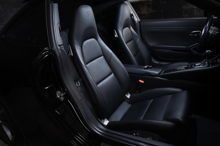 Porsche 991 Carrera 4 Black Edition