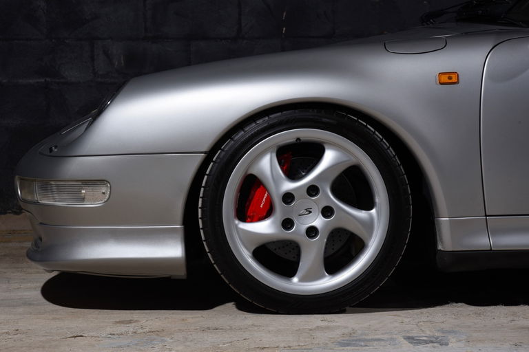 Porsche 993 Carrera 4S