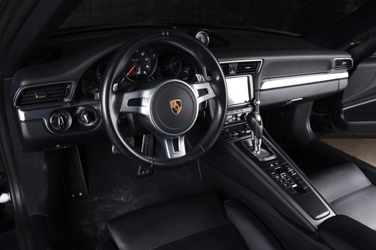 Porsche 991 Carrera 4 Black Edition
