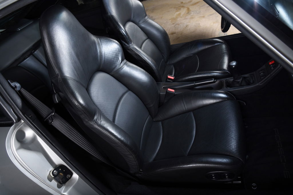 Porsche 993 Carrera 4S