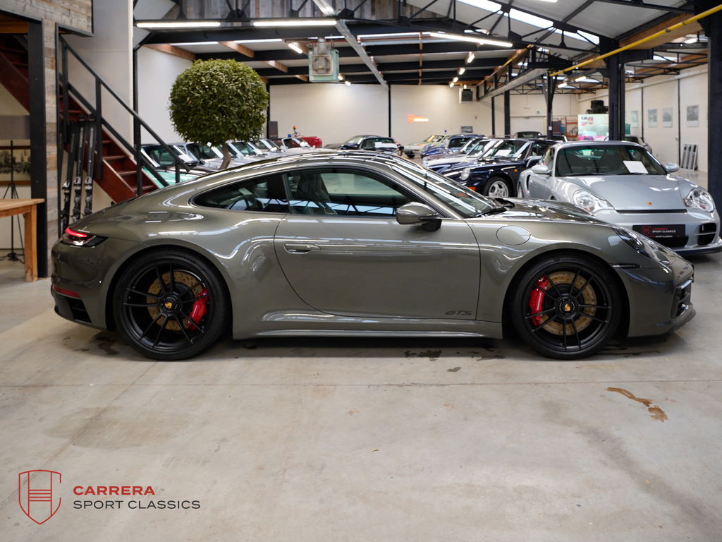 Porsche 992 Carrera GTS