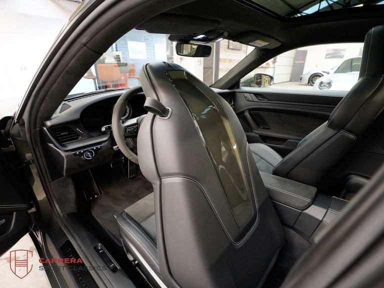 Porsche 992 Carrera GTS