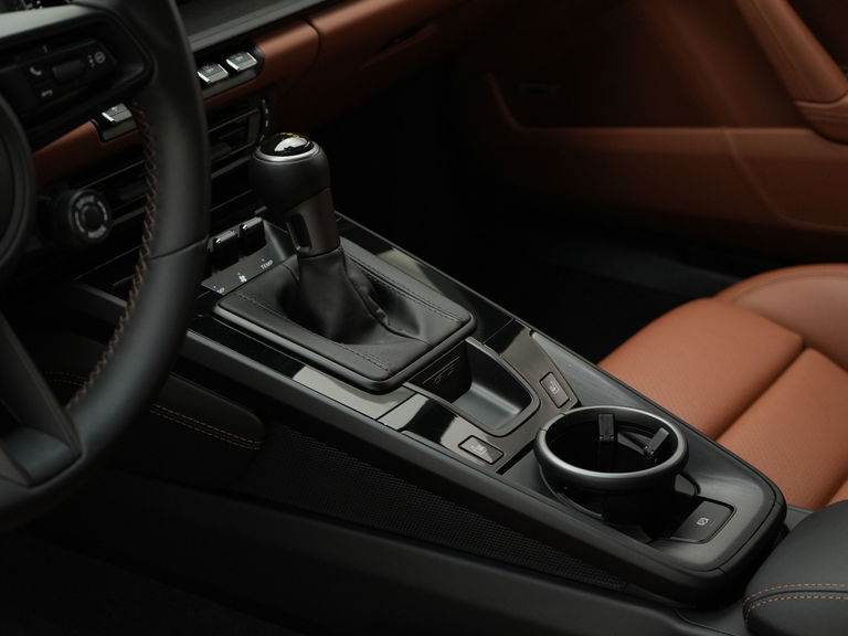 Porsche 992 GT3 Touring