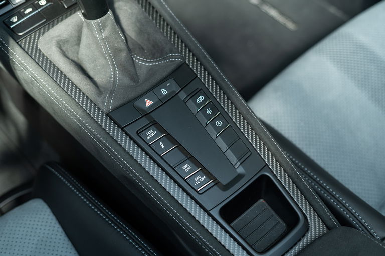 Porsche 718 Spyder RS