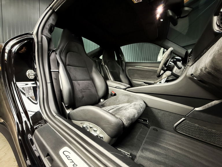 Porsche 991.2 Carrera 4 GTS