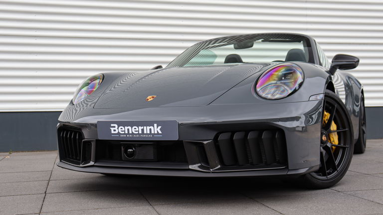 Porsche 992.2 Carrera 4 GTS