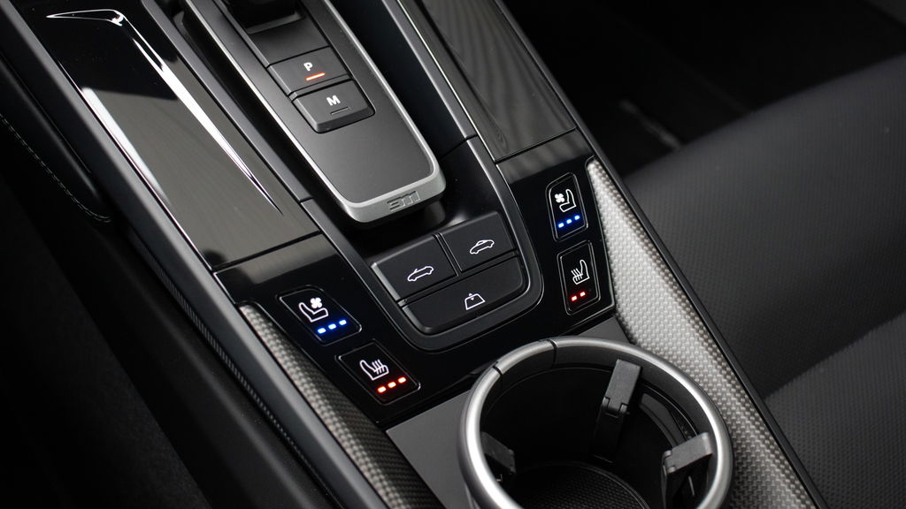 Porsche 992.2 Carrera 4 GTS