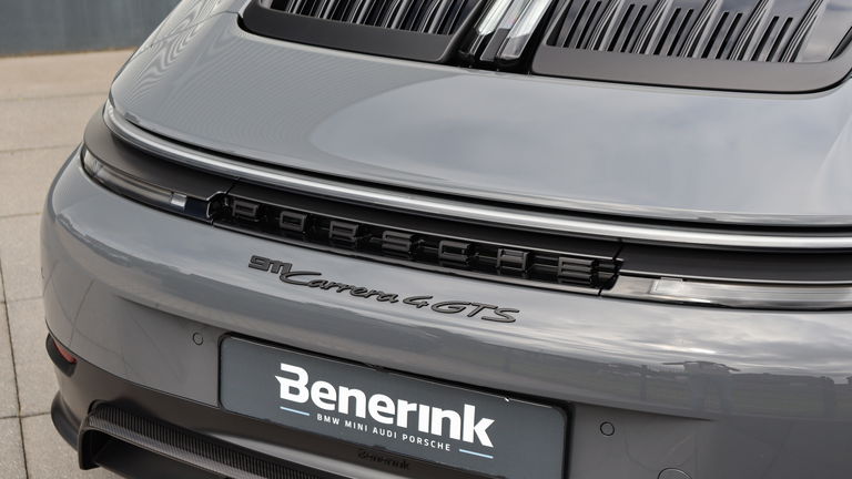 Porsche 992.2 Carrera 4 GTS