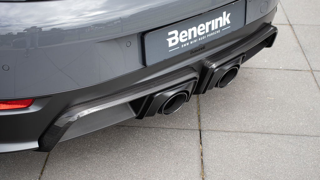 Porsche 992.2 Carrera 4 GTS