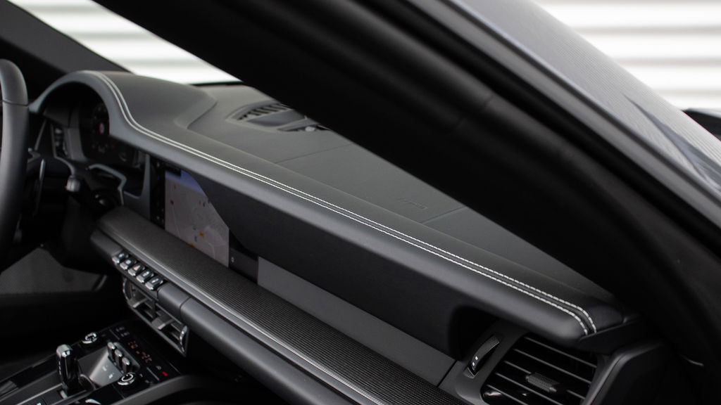 Porsche 992.2 Carrera 4 GTS