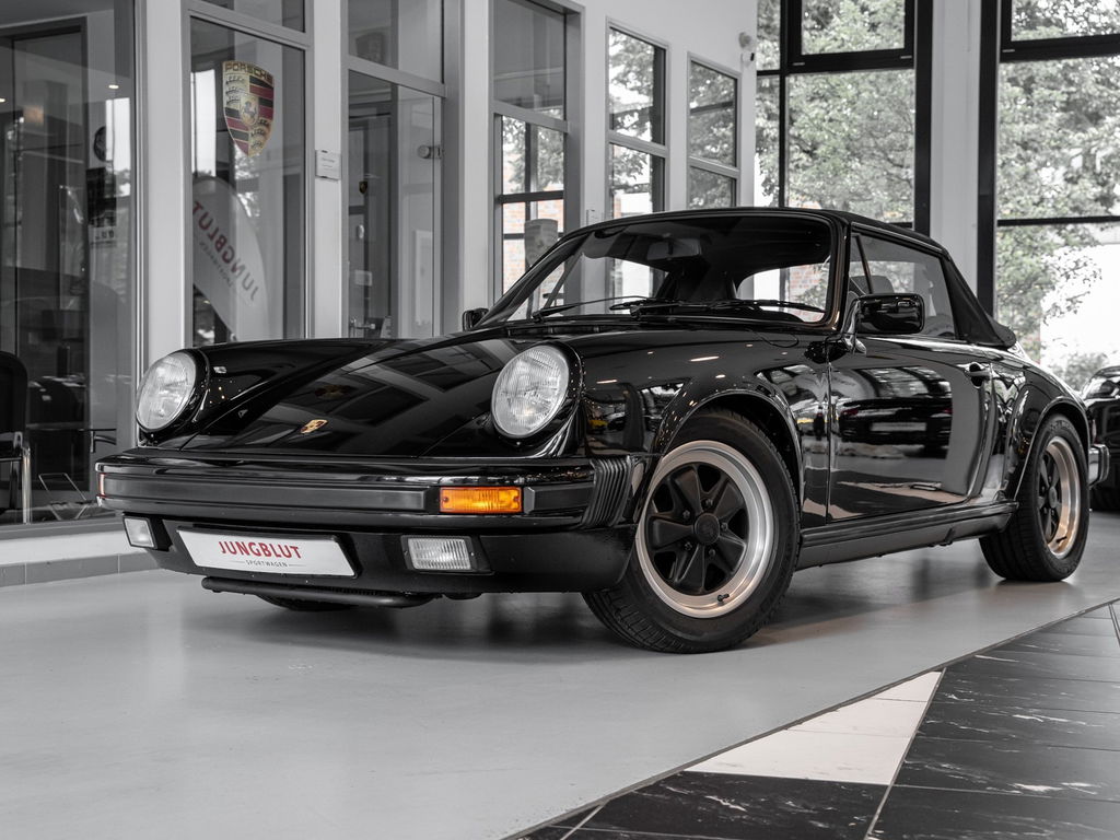 Porsche 911 Carrera 3.2 (US)