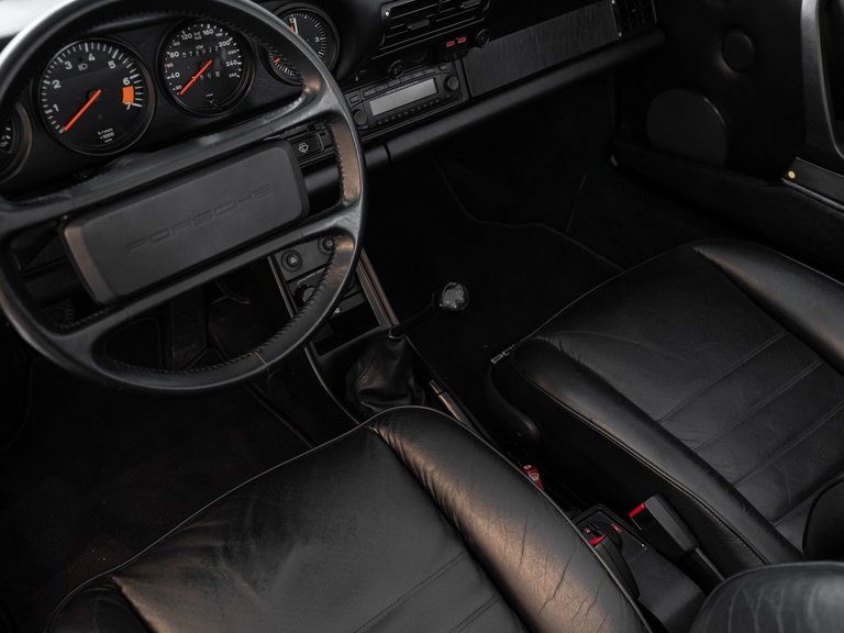 Porsche 911 Carrera 3.2 (US)