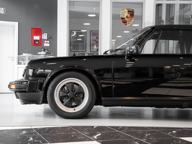 Porsche 911 Carrera 3.2 (US)