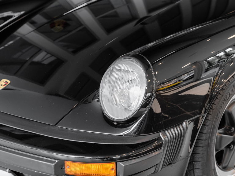 Porsche 911 Carrera 3.2 (US)