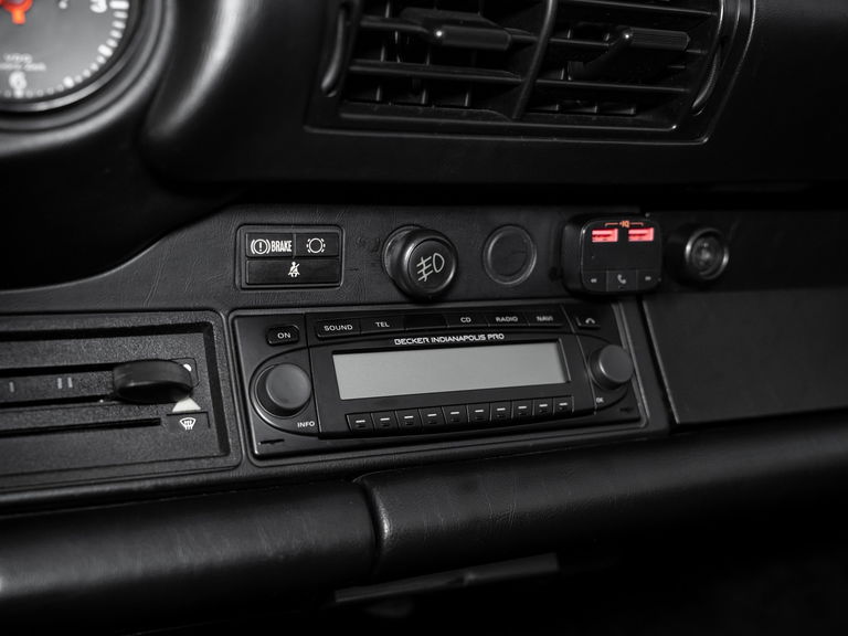 Porsche 911 Carrera 3.2 (US)