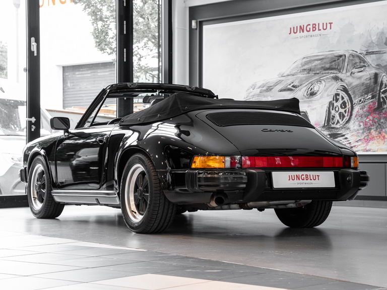 Porsche 911 Carrera 3.2 (US)