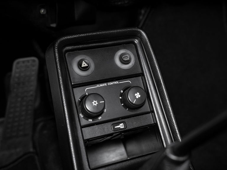 Porsche 911 Carrera 3.2 (US)