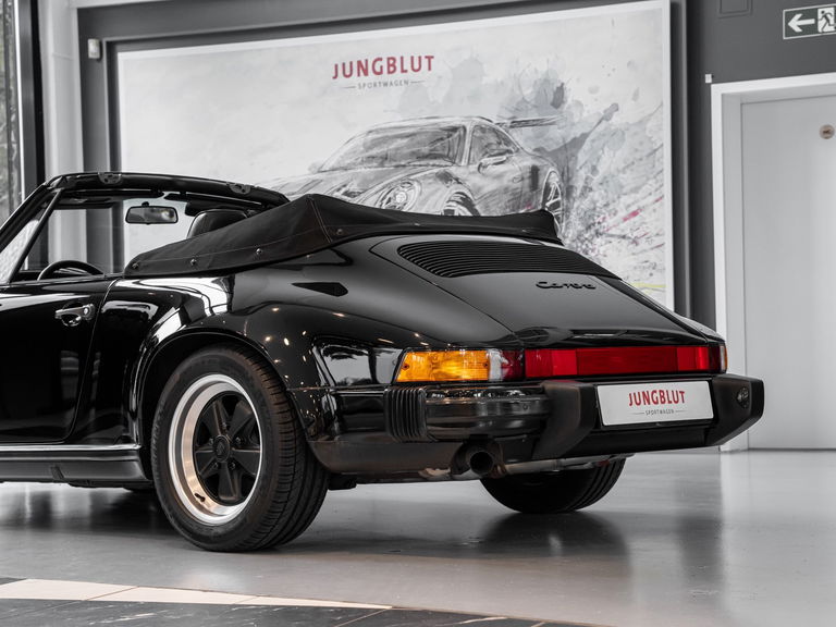 Porsche 911 Carrera 3.2 (US)