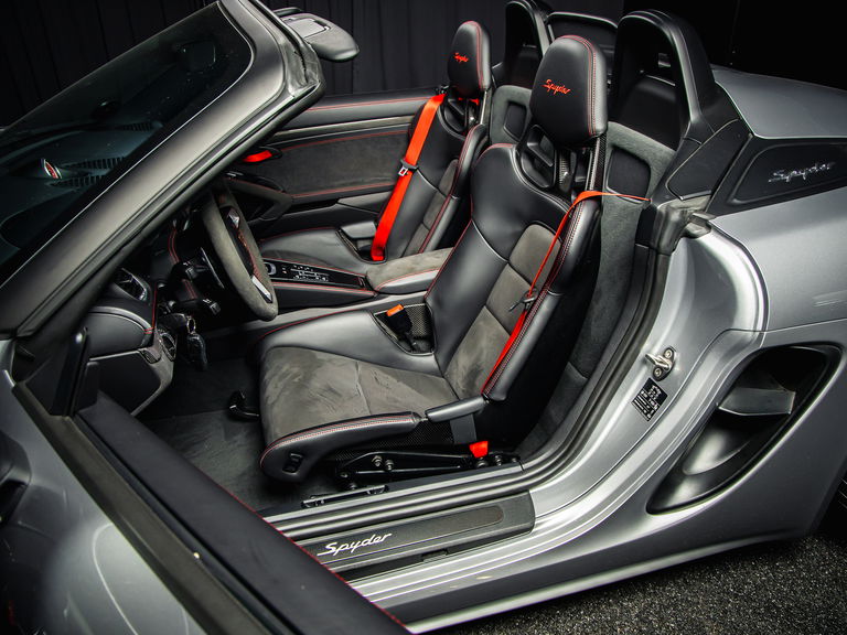 Porsche 718 Spyder