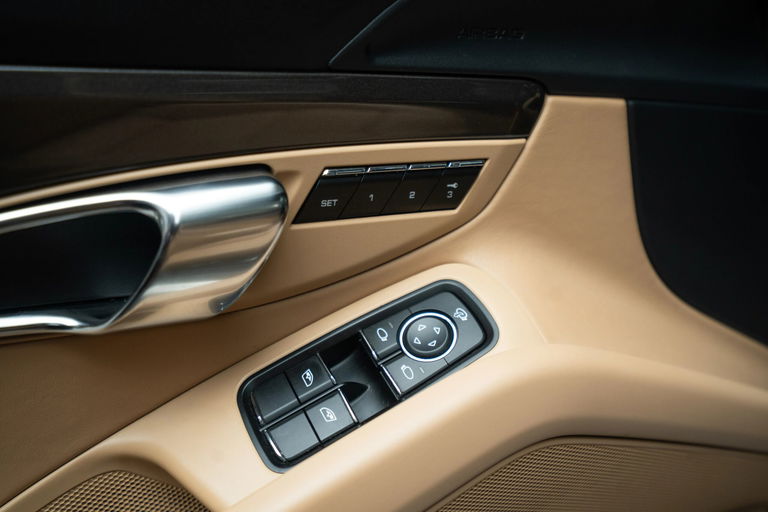 Porsche 981 Boxster S