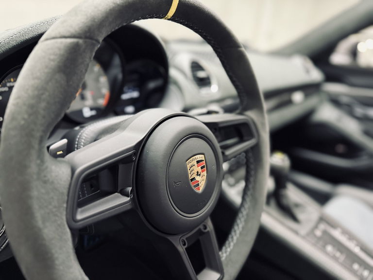 Porsche 718 Spyder RS