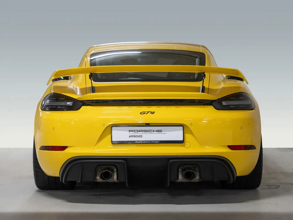 Porsche 718 Cayman GT4