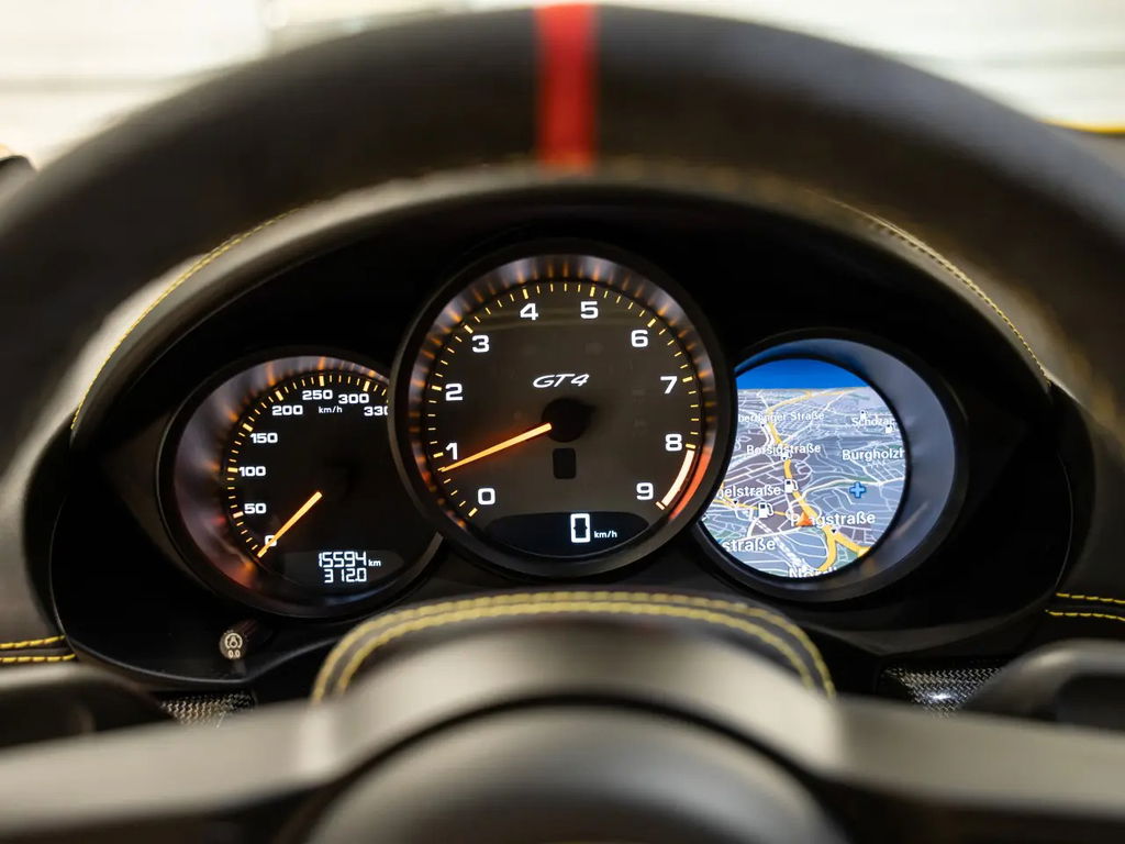 Porsche 718 Cayman GT4